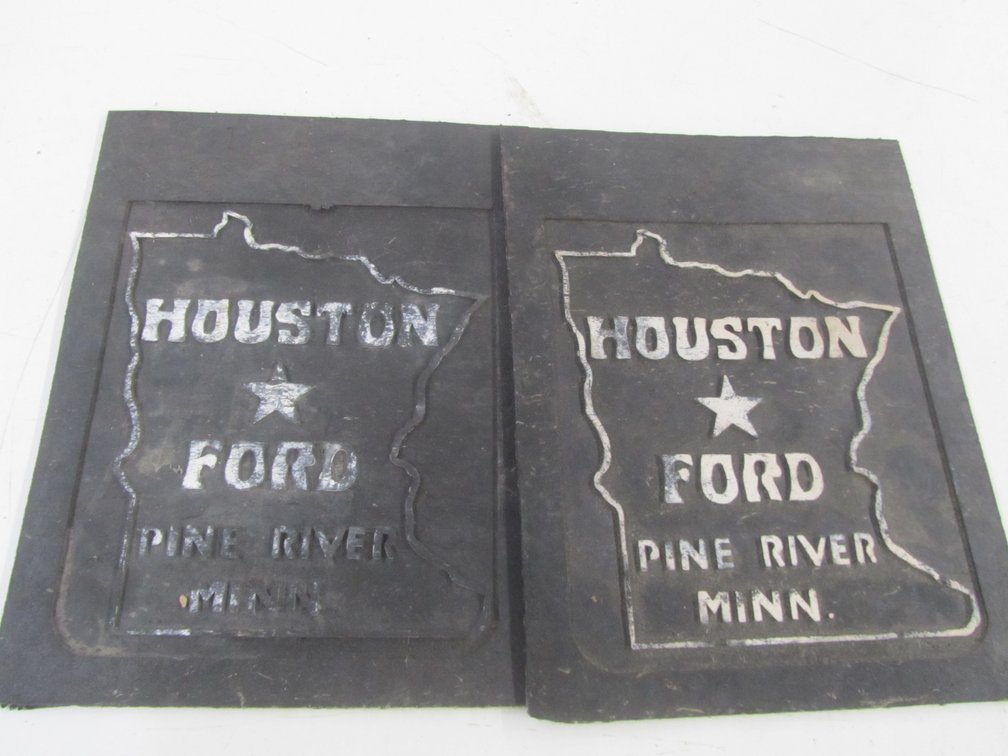 (2) Houston Ford Pine River, MN Mud Flaps
