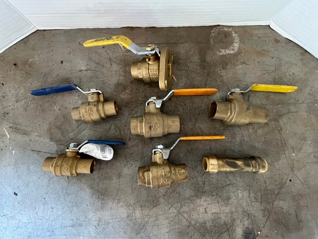 Image for (7) Assorted Ball Valve Shutoffs