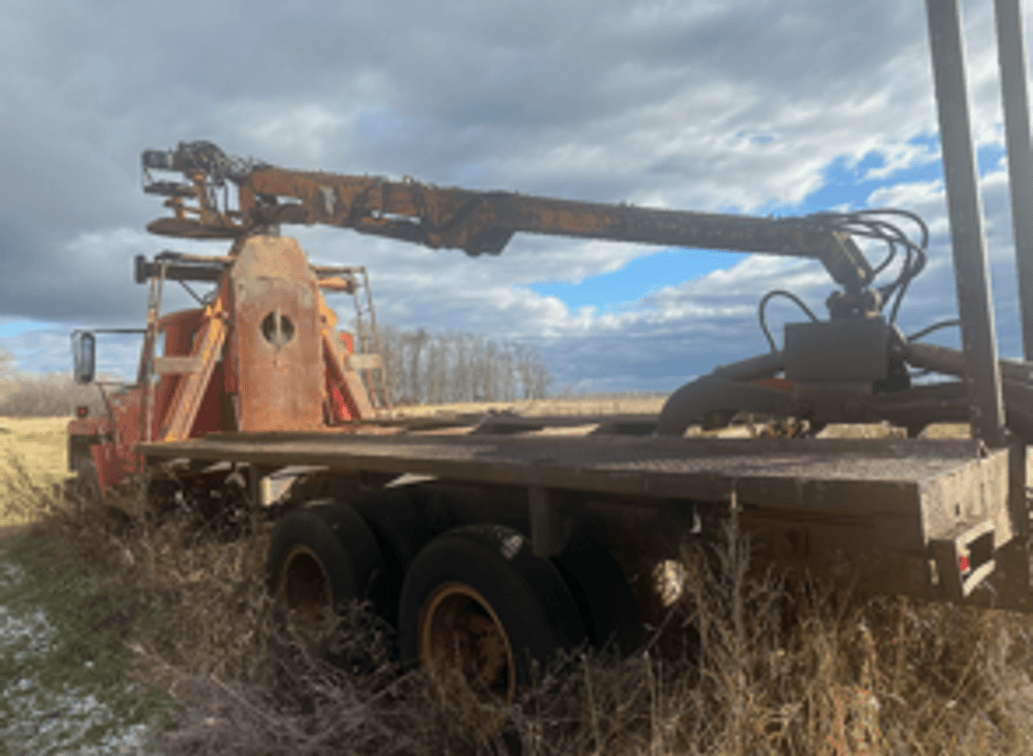 1975 International Load Star 1800 Tamdem With Barco 40 Loader
