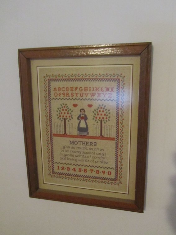 "Mothers" Wall Decoration
