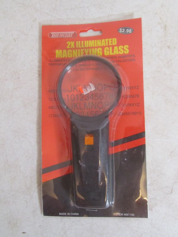 2X Illuminated Magnifying Glass
