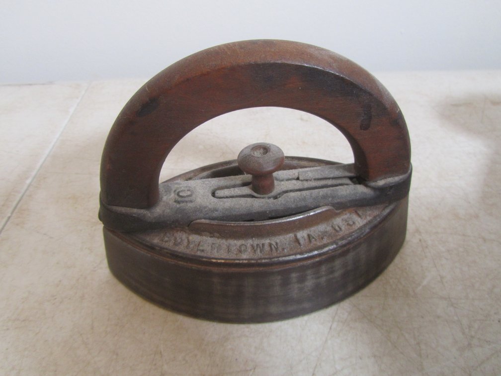 Cole Brookdale Iron Co. Sad Iron