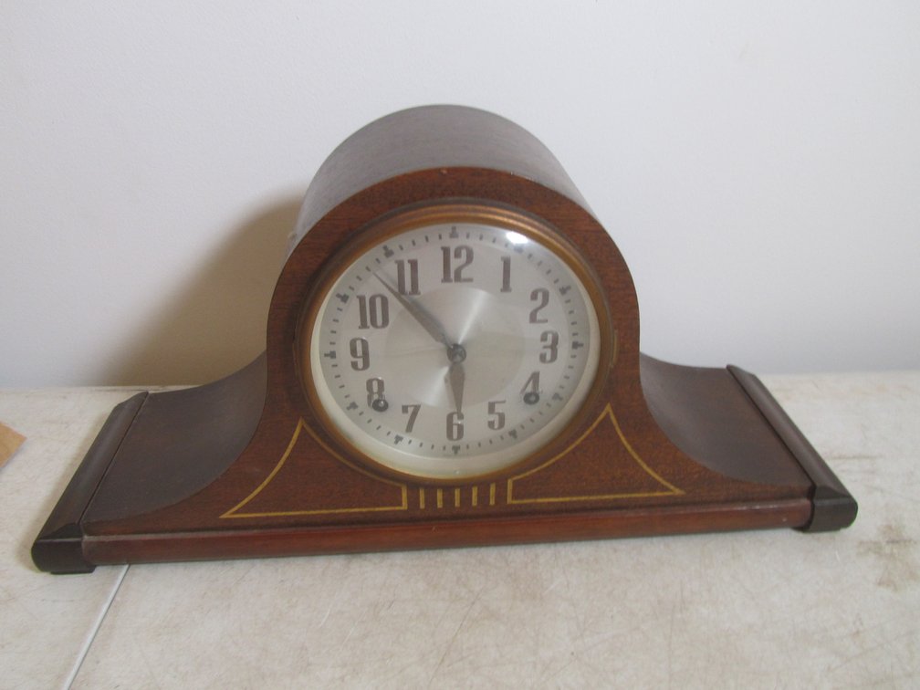 Mantle Clock