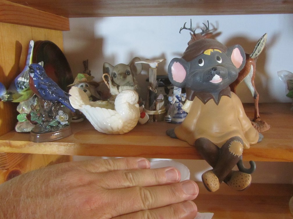 Lot Of Assorted Home Furnishings
