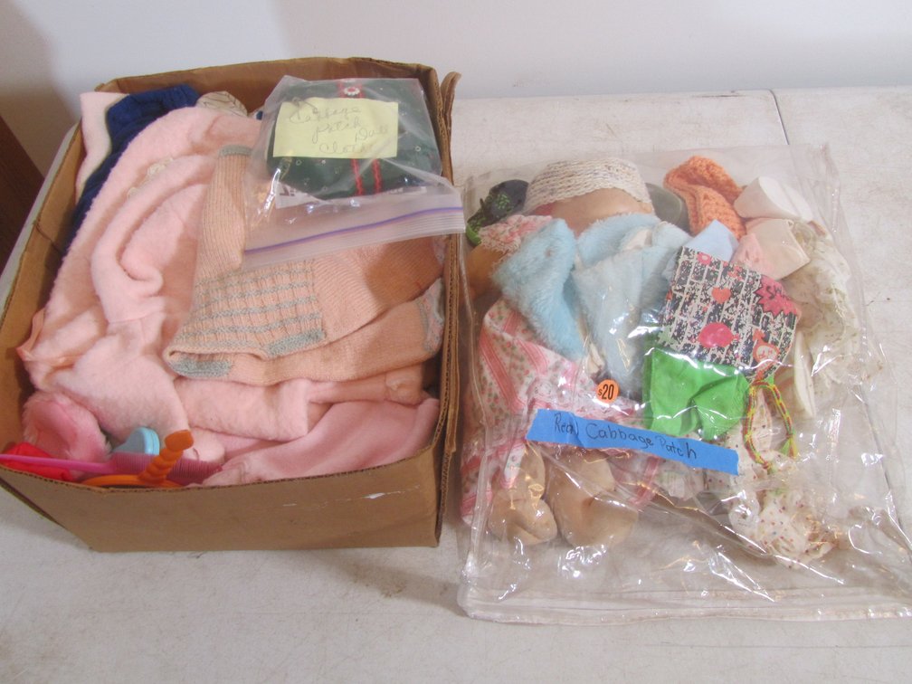Lot Of Cabbage Patch Dolls And Clothing