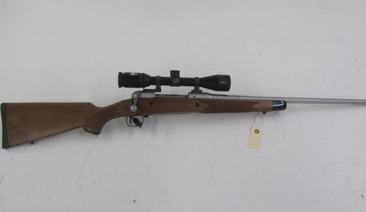 Savage Model 114 7mm Rem Mag Bolt Action Rifle w/Scope