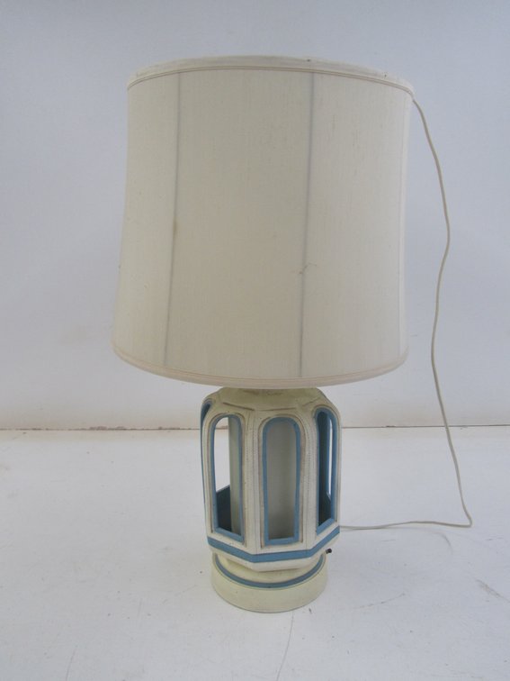Unique Ceramic Table Lamp w/Shade
