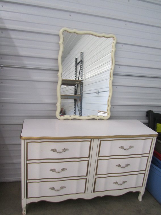 Nice 6-Drawer Painted Vanity Dresser