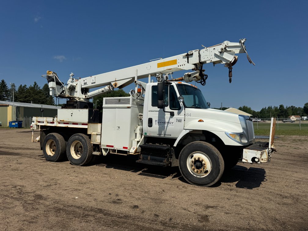 2003 International 7400 DT530 6X4