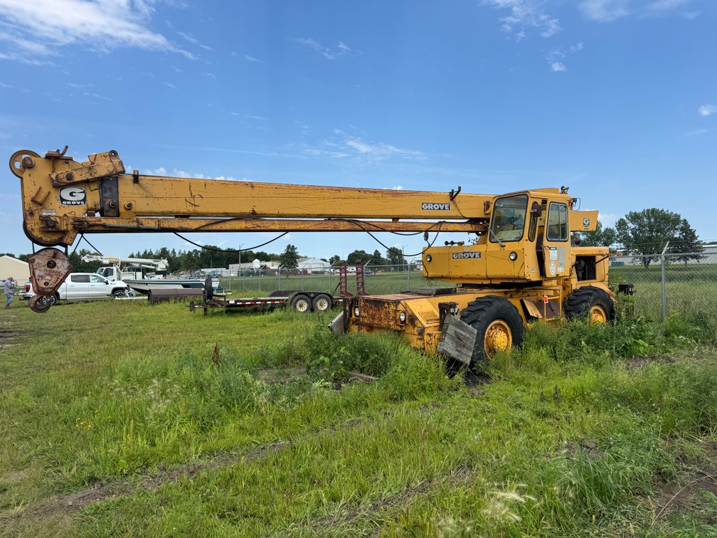 Grove RT595 Quad Steer Rough Terraine 15-Ton Crane