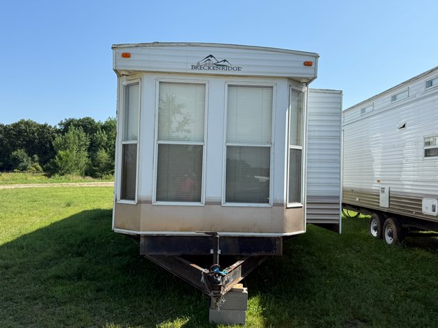 Image for 2003 Breckenridge Travel Trailer