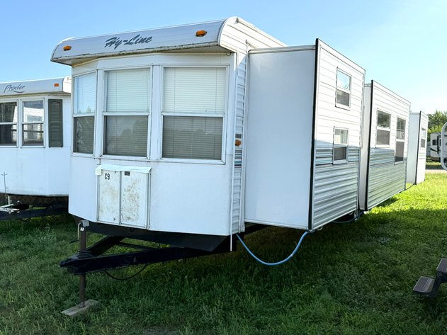Image for 2002 Hy-Line 36' Travel Trailer