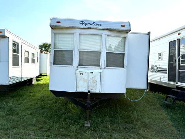 Image for 2002 Hy-Line 36' Travel Trailer