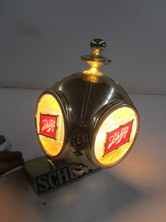 1972 Schlitz Lamp