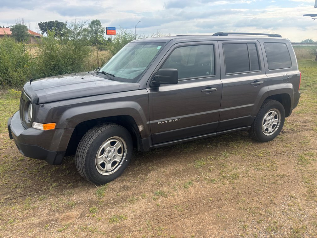 2015 Jeep Patriot Multipurpose Vehicle (MPV)