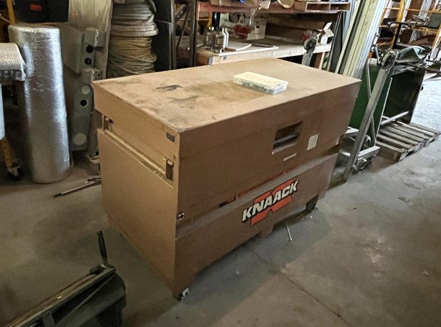 Image for Knaack Chest-Style Gang Box