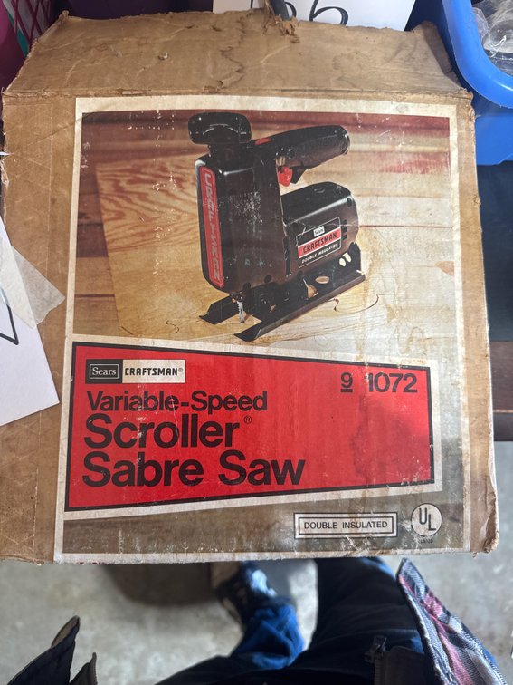 Scroller sabre saw