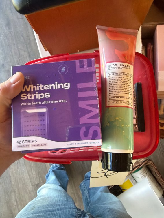 Whitening strips