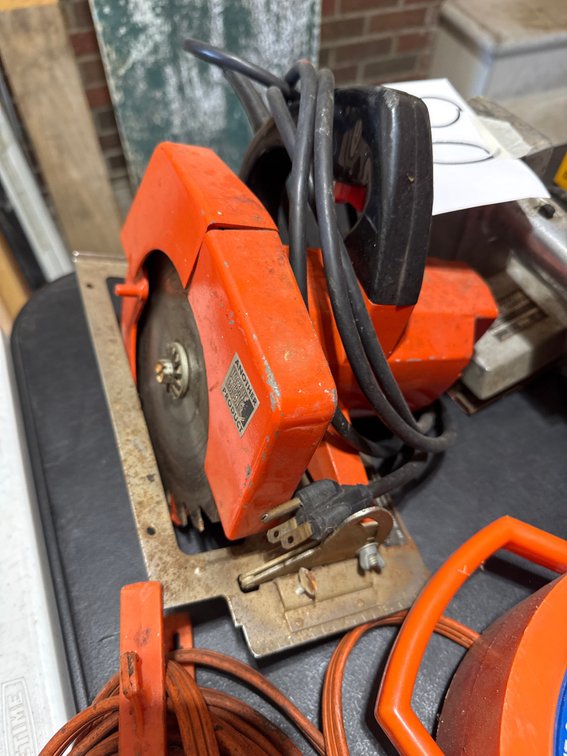 Saw