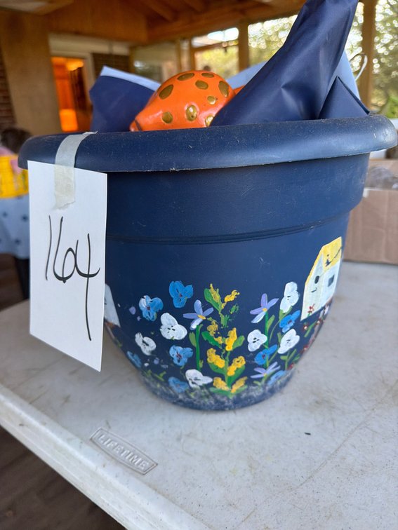Flower pot