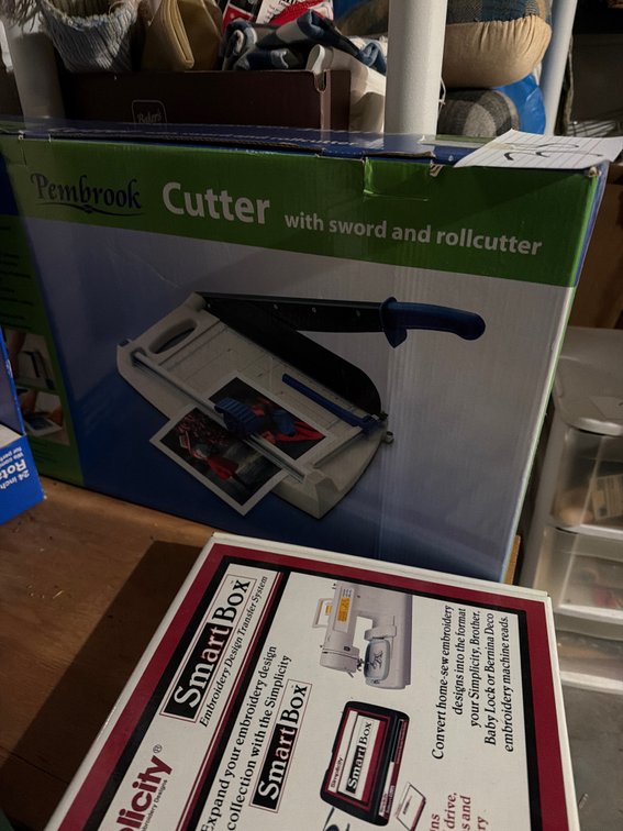 New items in the box, cutter quilting And organizer