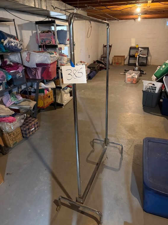 Clothes rack