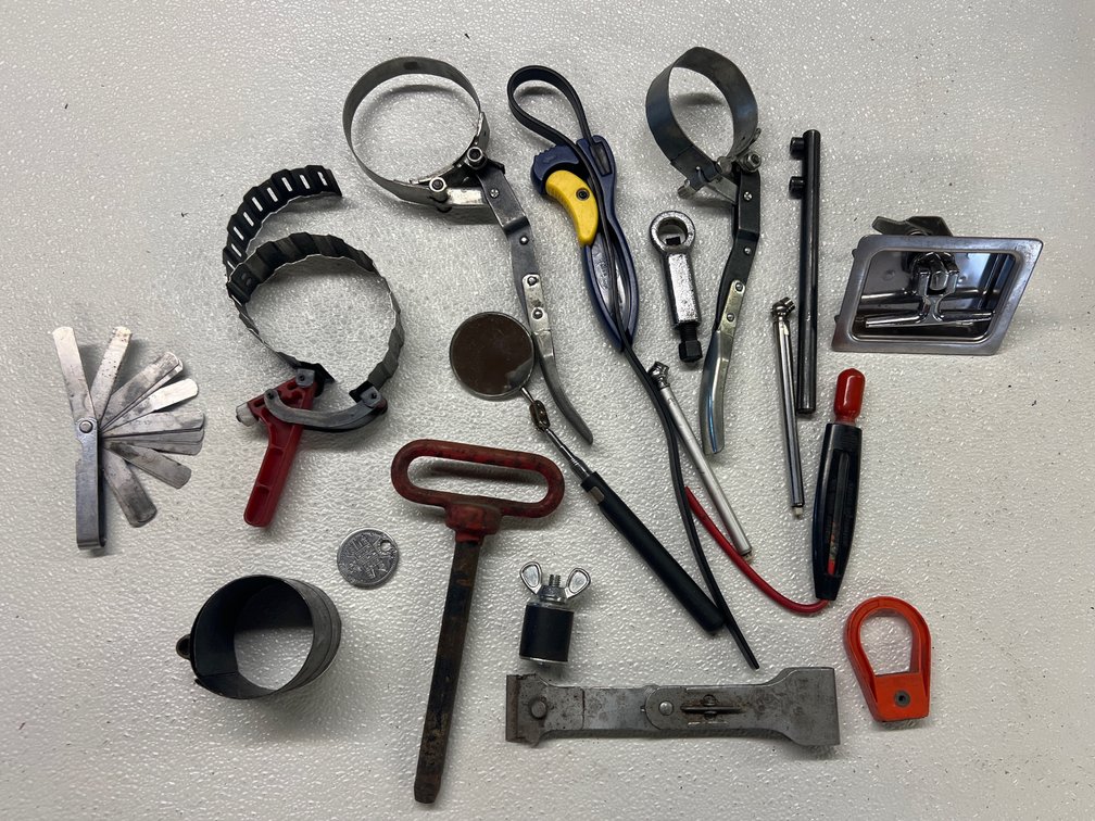 Lot of Assorted Vehicle Maintenance Tools