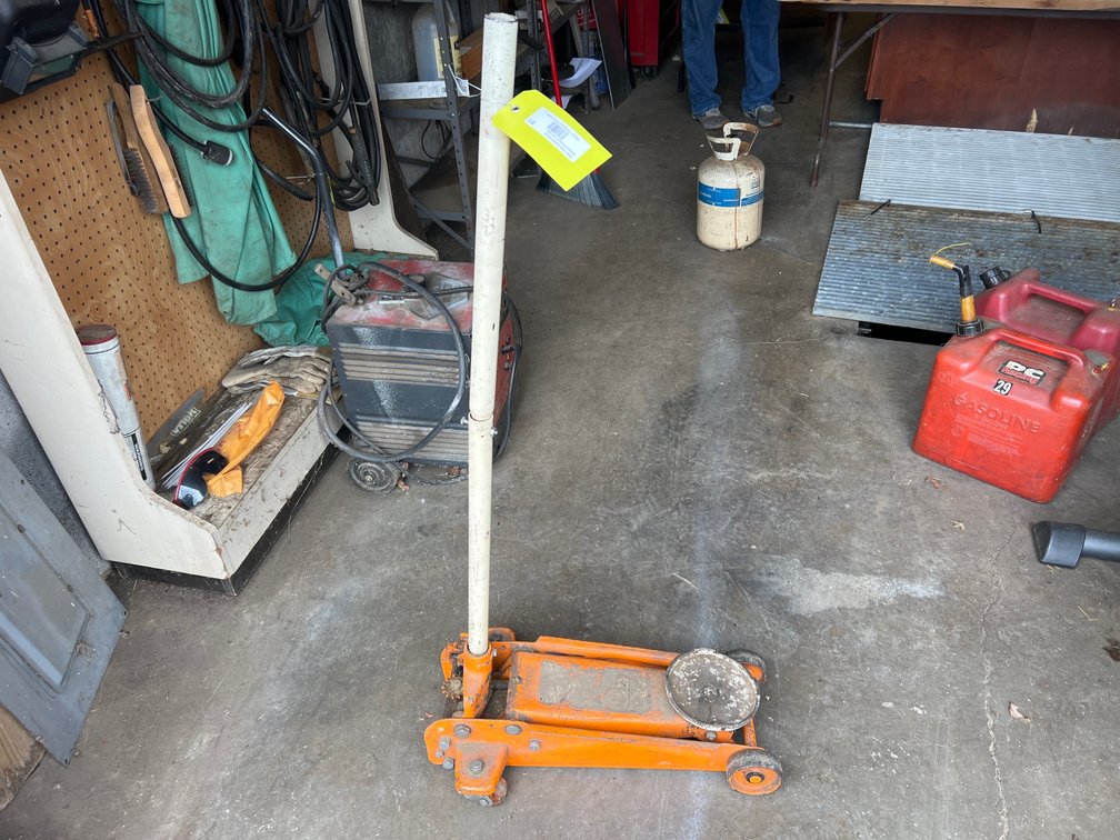 Hydraulic Floor Jack