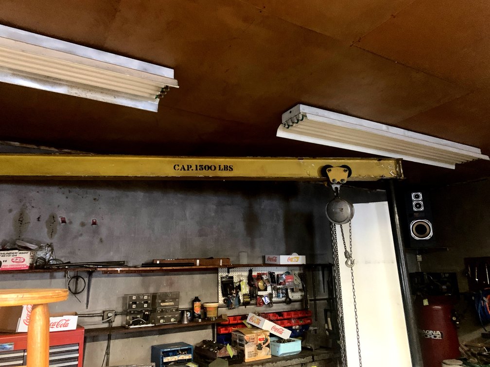 Wall Mounted Rolling Shop Hoist