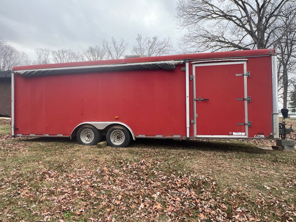 1998 United Express Line Trailer - Car Hauler 24.75ft Long x 8.25ft Wide