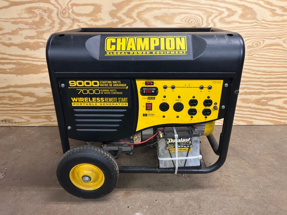 Champion Global Power Equipment 9000 Starting Watts/7000 Running Watts Wireless Remote Start Generator - Portable