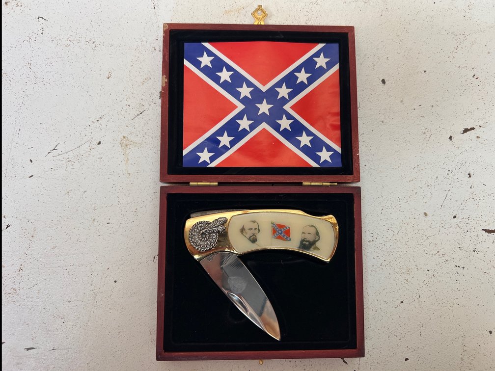 Civil War Memorabilia Knife & Case