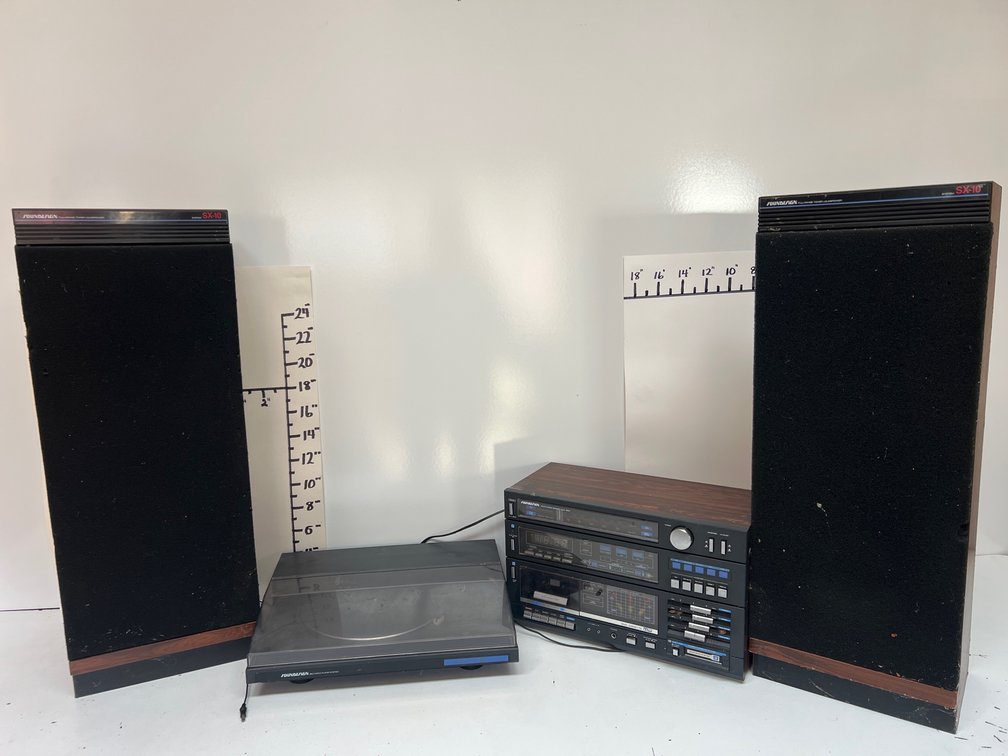 Soundesign Turntable Duel Cassette & Speaker System
