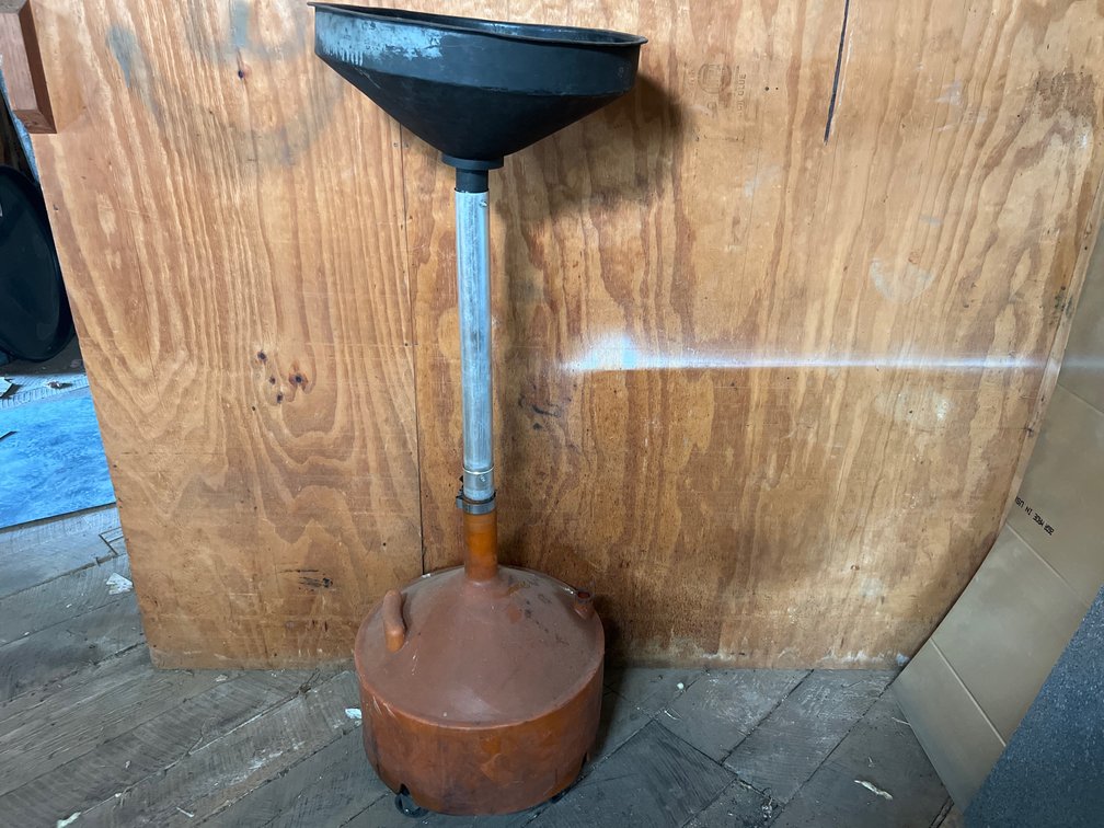 Portable Oil Drain Pan & Tank 52”Tall