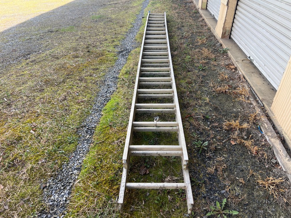 36ft Aluminum Extension Ladder