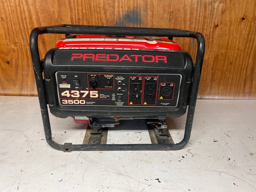 Predator Generator 4375 Max Starting Watts 3500 Running Watts 212 CC Gasoline Engine - Starts & Runs