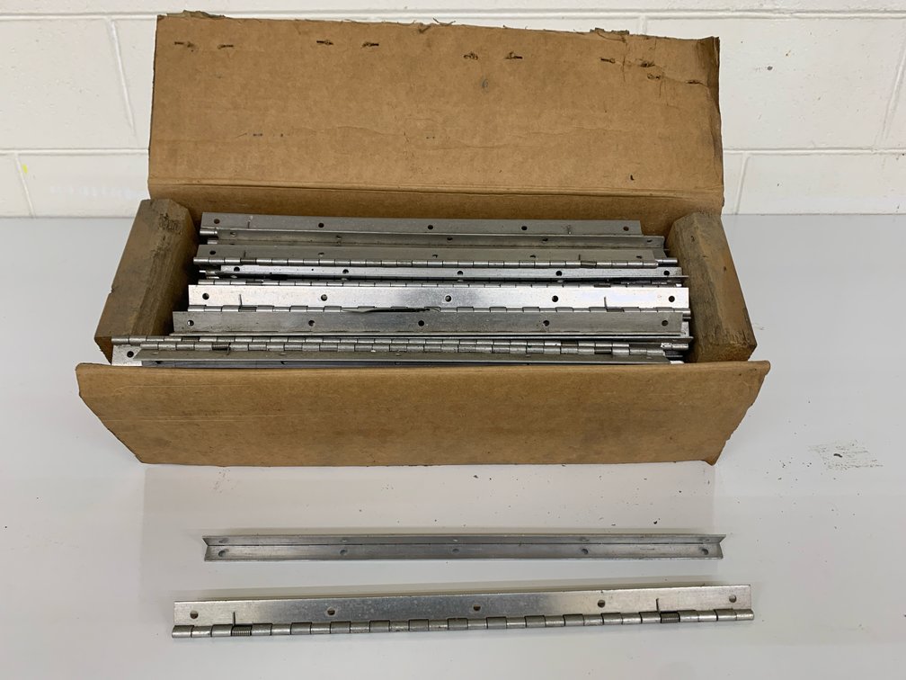 Box Of 15” Long x 1 3/8” Wide Spring Loaded Strap Hinges