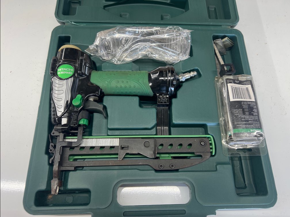 Hitachi N 3804AB3 1-1.5” Air Pressure Stapler