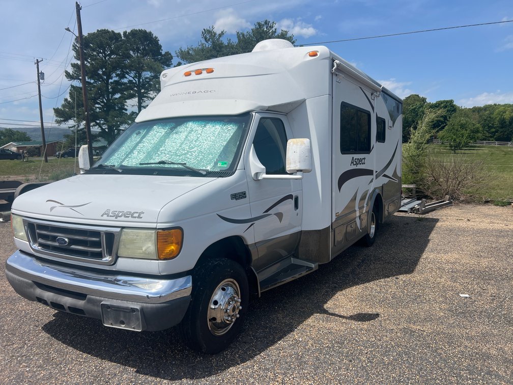 2005 Ford Winnebago WF723D Aspect Motorhome Class C