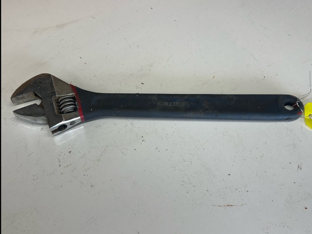 24” Heavy Duty Adjustable Wrench w/2.5” Jaw Width