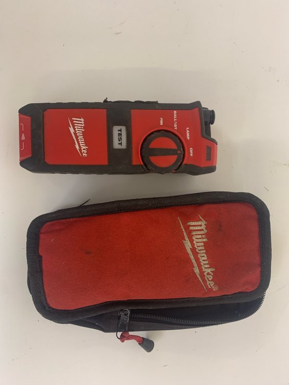 Milwaukee Florescent / Voltage Tester. Works