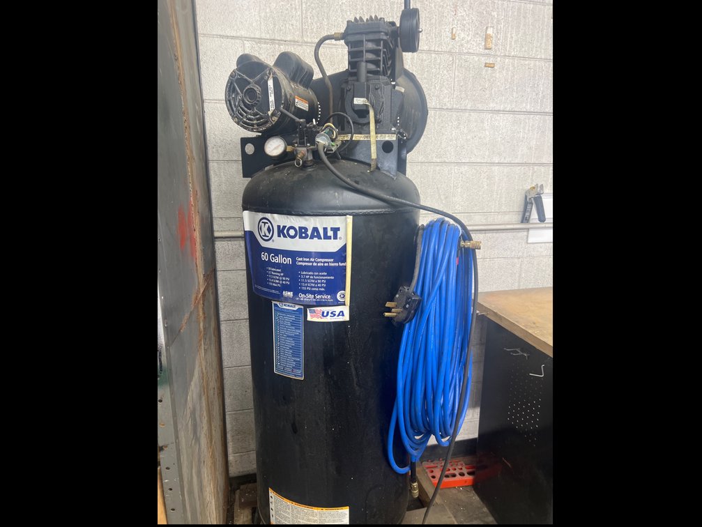 Kobalt 60 Gallon Cast Iron Air Compressor - 3.7 Running HP, 11.5 SCFM @ 90PSI, 13.4 SCFM @ 40PSI, 155 Max PSI - 230 Volts