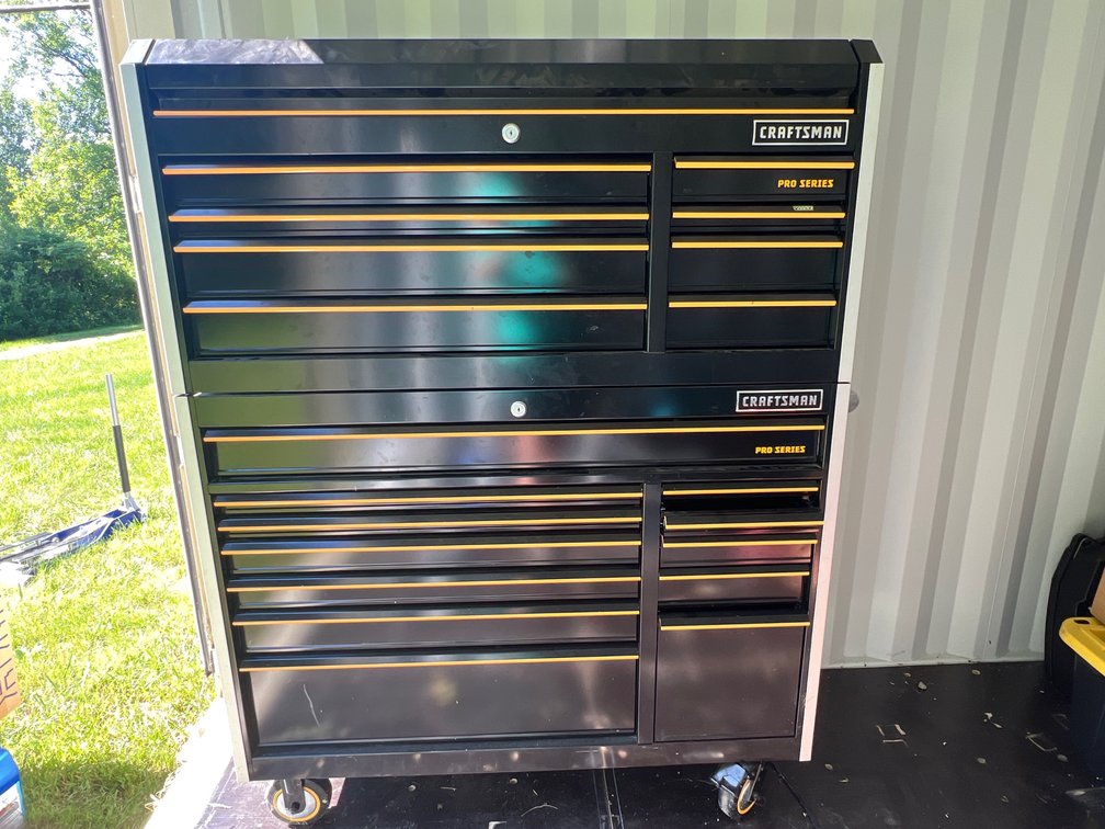 Craftsman Rolling Pro Series 21 Locking Compartment Tool Chest w/Integrated Electrical Outlets on Wheels - Like New Condition
