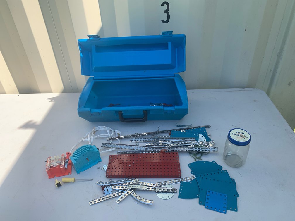 Gabriel Erector Set With Case