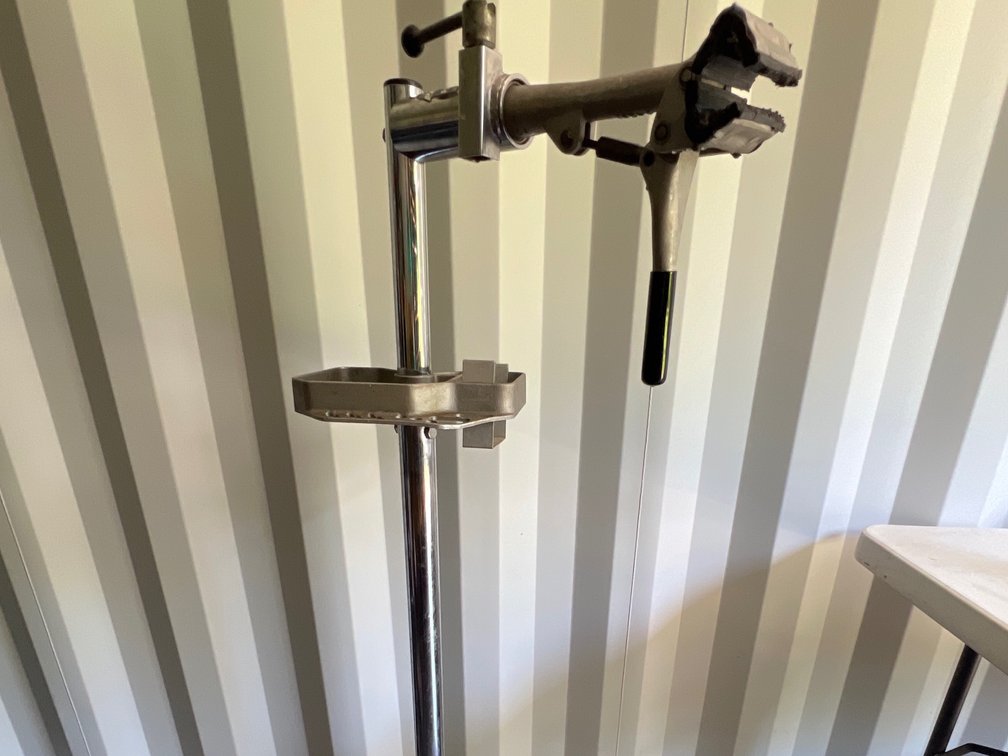 Park Tool USA PRS-3 OS Professional Single Arm Bike Repair Stand on Metal Plate