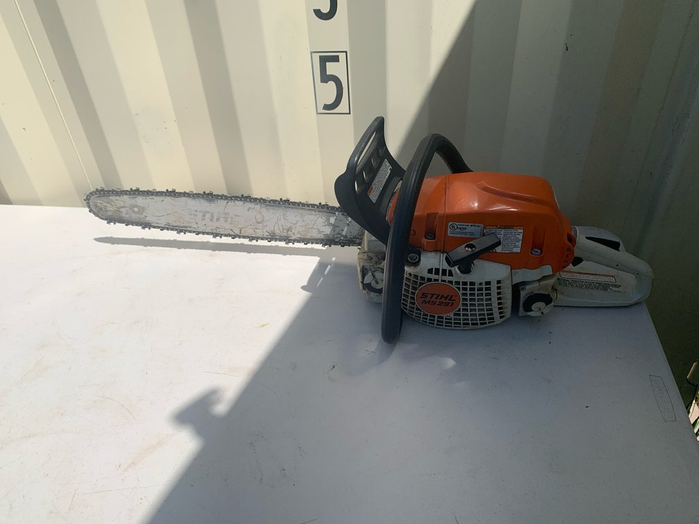 Stihl MS 291 Chain Saw. Bar Is 20” Long. Starts and Runs