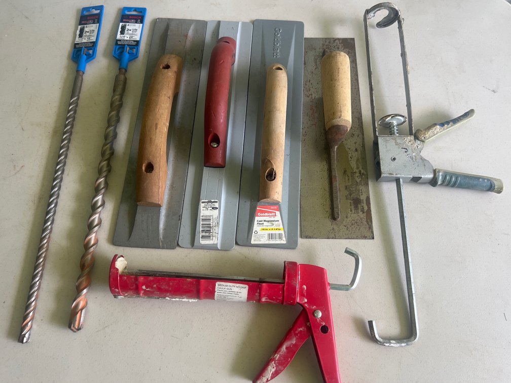 Bosch .5”x18” & .75”x18” Masonry Bits, Floats & Caulk Guns