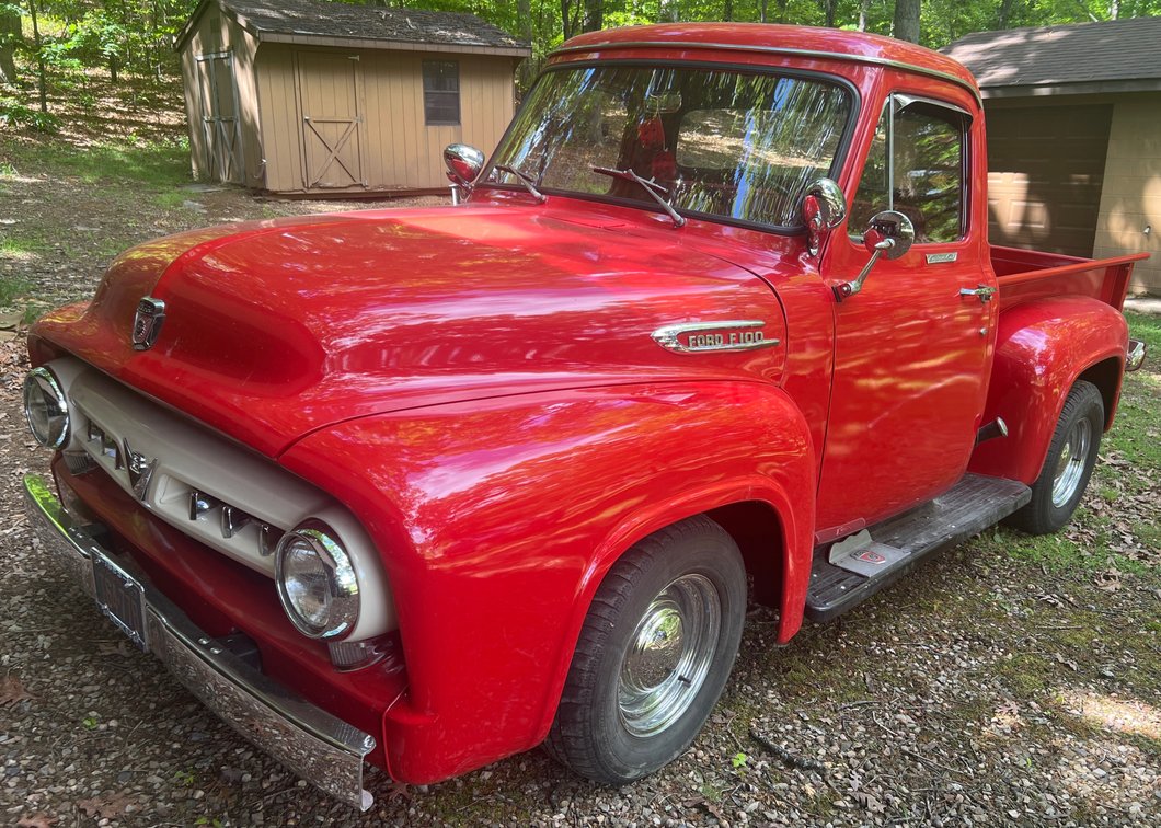 Pristine 1953 Ford F100 Stepside