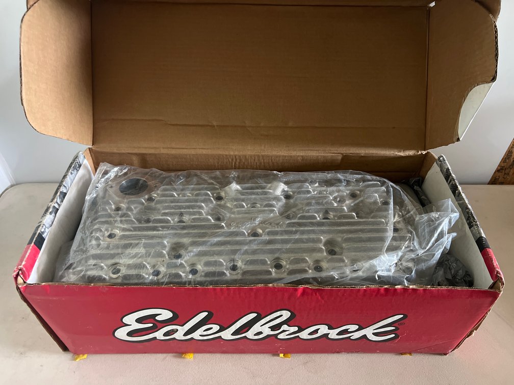 New in Box Edelbrock 1949-1953 Ford/Mercury Flat-Head Cylinder Heads