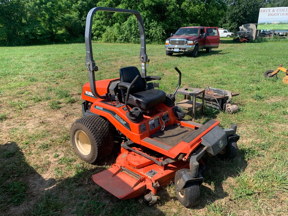 Kubota ZD25 Diesel Zero Turn Mower With 60” Mowing Deck. 552 Hours. One Drive Motor Needs Replaced